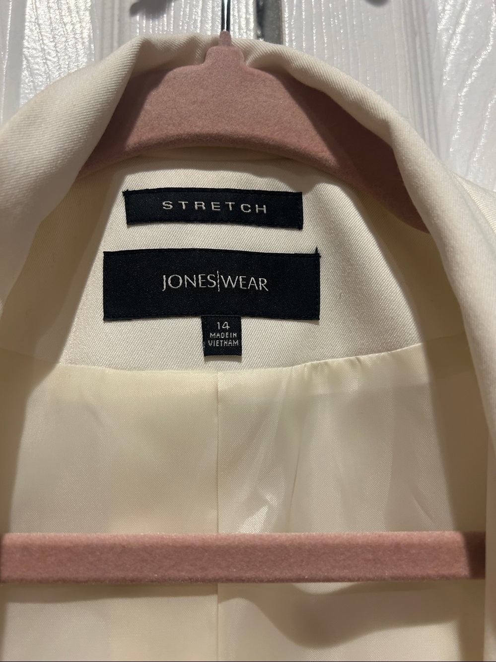 Jones Wear Open-Front Women's Blazer - Picture 3 of 3